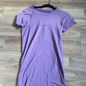 Lululemon swiftly tech short sleeve size 2